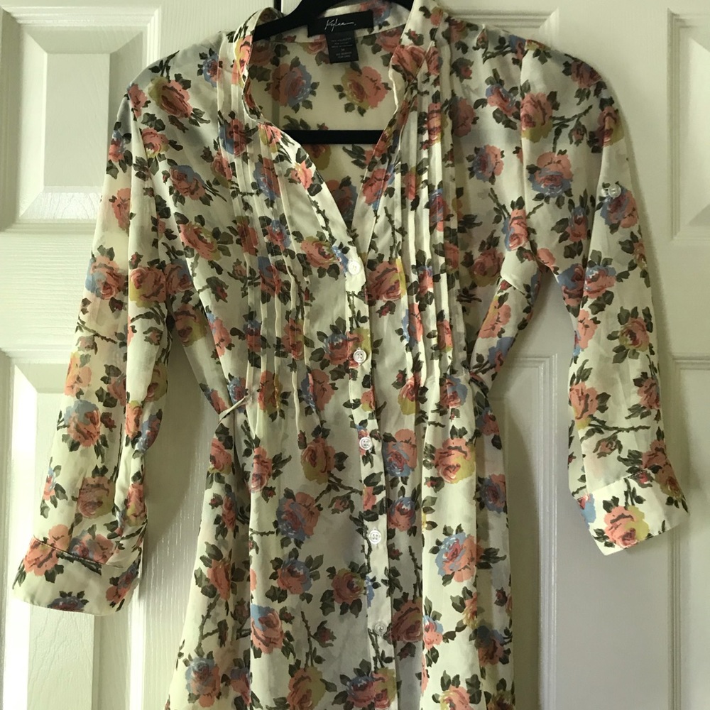 Flower top - Picture 2 of 3